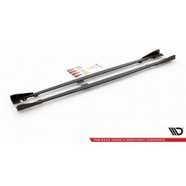 Накладки сплиттеры на пороги на BMW 1 F20 / F21 M-Pack / M140i рестайл
